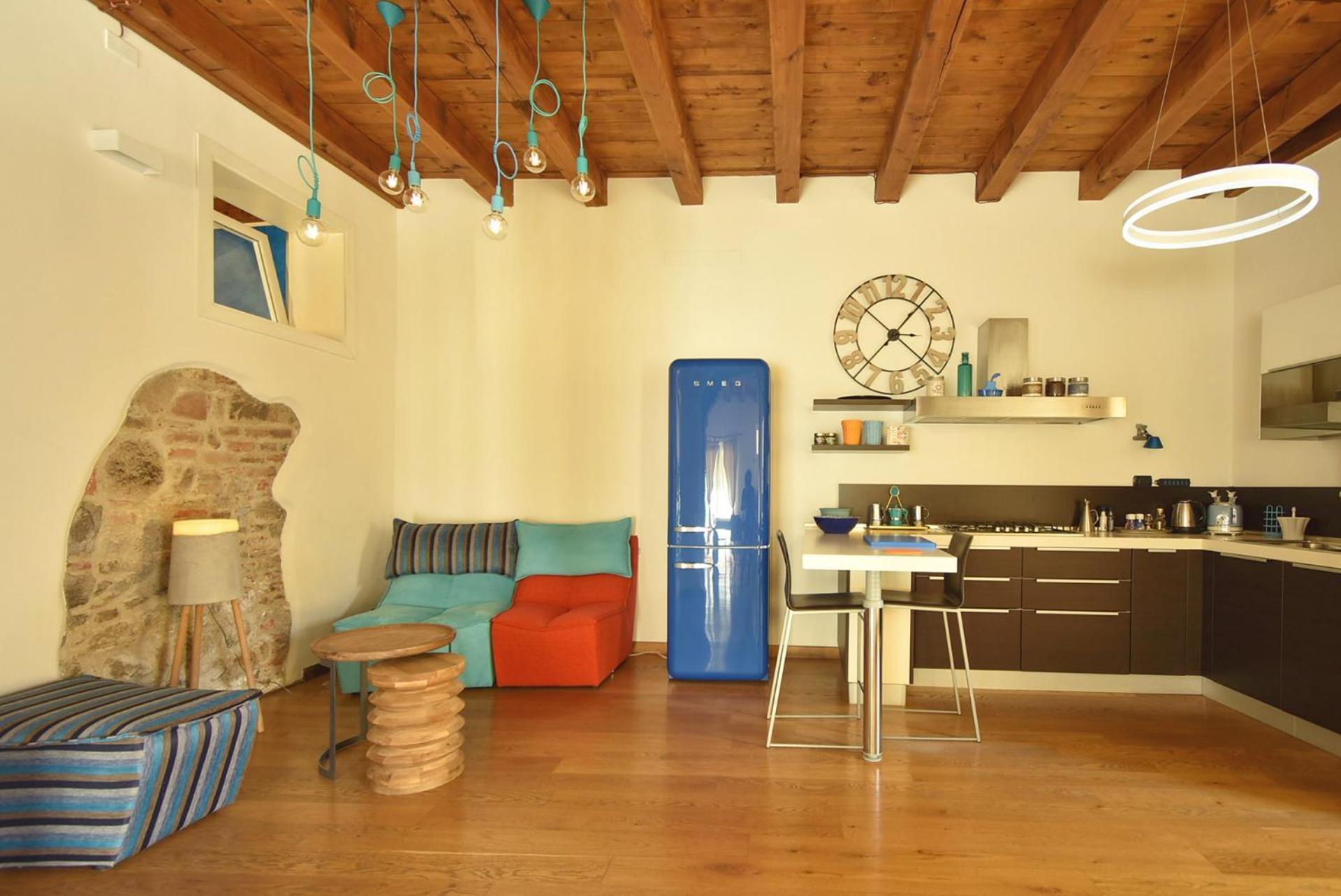 Welc-Om Casa A Colori Nel Borgo Apartment Monselice Bagian luar foto